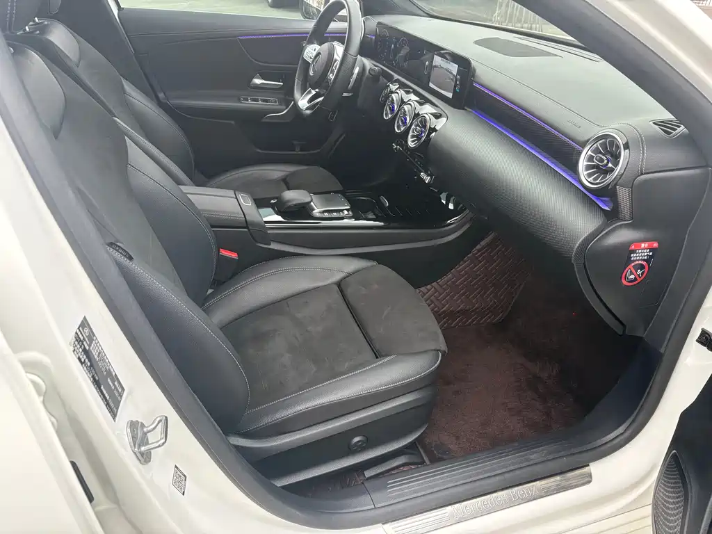 MERCEDES-BENZ A CLASS