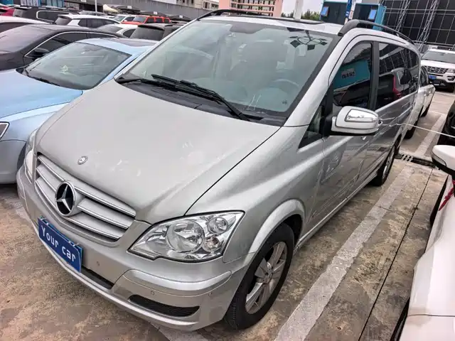 Mercedes-Benz Viano