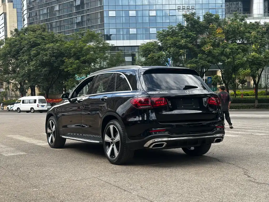 Mercedes-Benz GLC — миниатюра 10