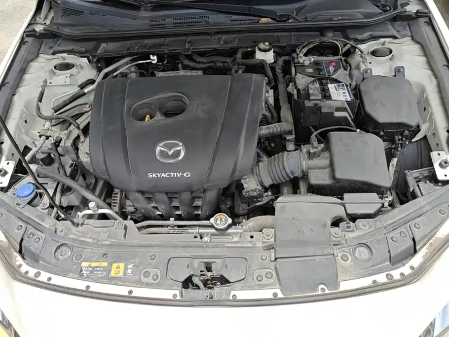 Mazda Mazda3 3 2020 2.0L AT