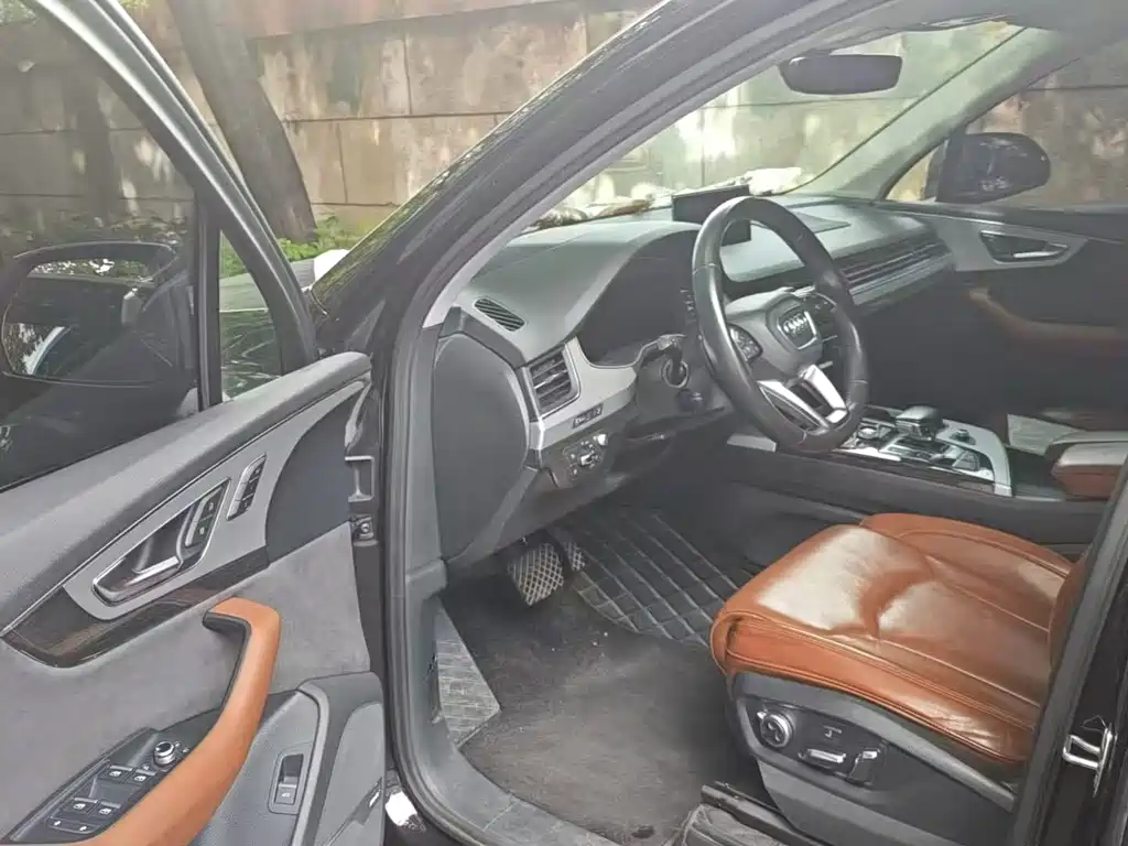 Audi Q7 — миниатюра 2