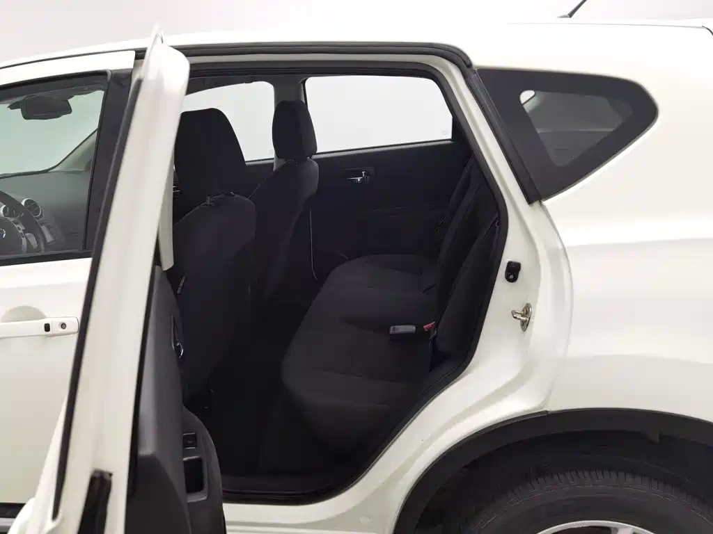 Nissan Qashqai — миниатюра 15