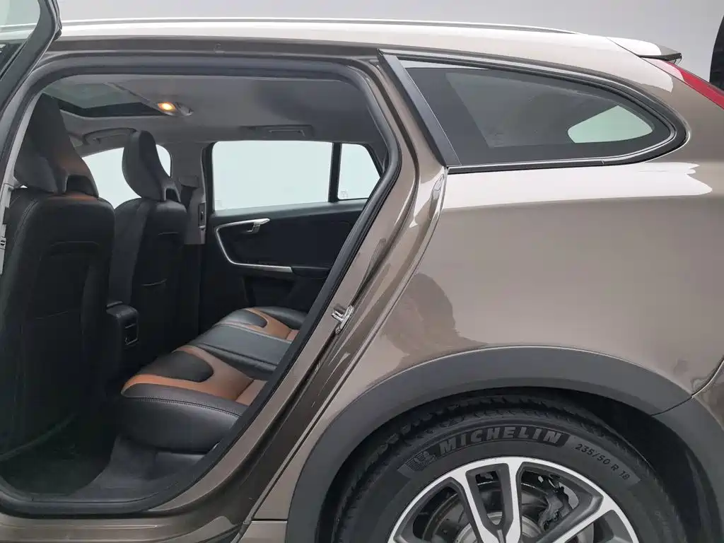 Volvo V60 — миниатюра 15