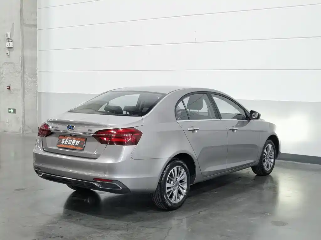 Geely Emgrand — миниатюра 2