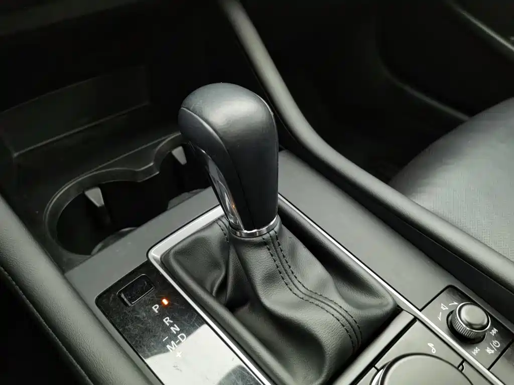 Mazda 3 Axela — миниатюра 13