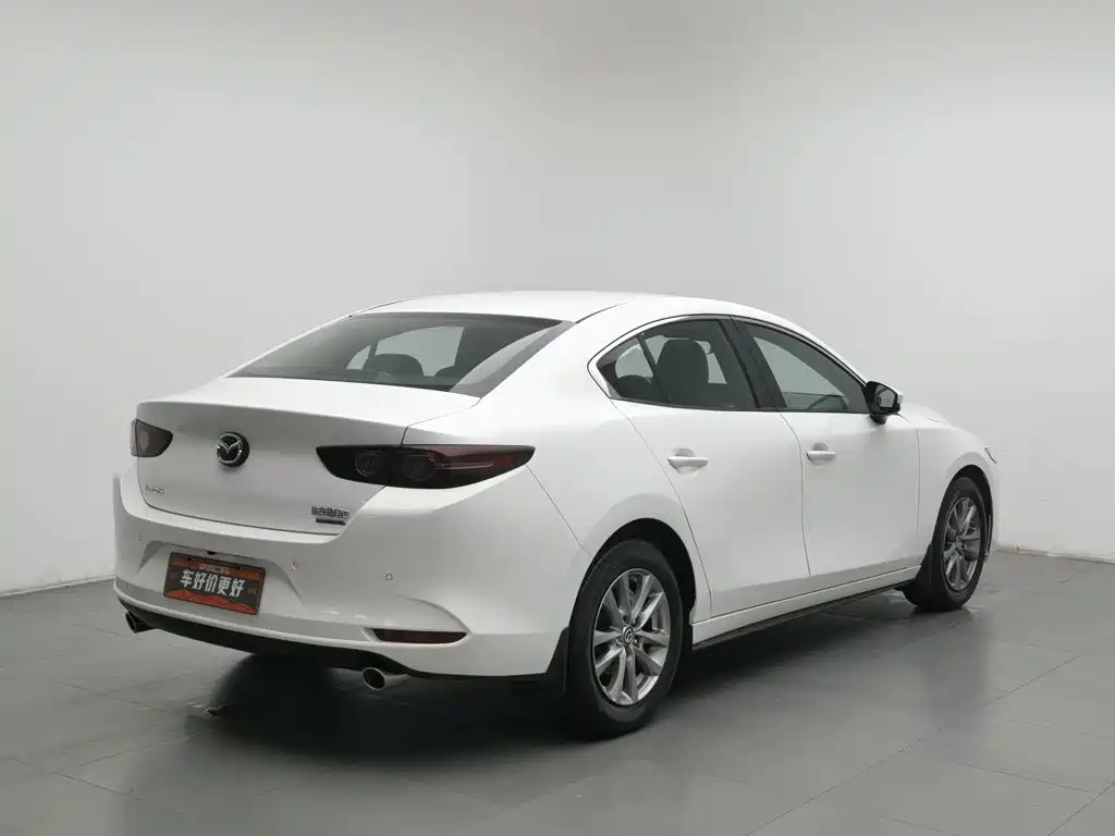 Mazda 3 Axela — миниатюра 2