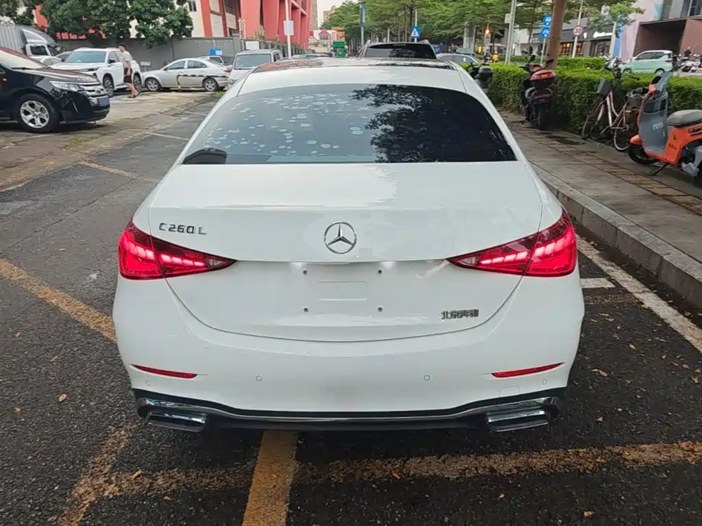 Mercedes-Benz C-Class — миниатюра 6