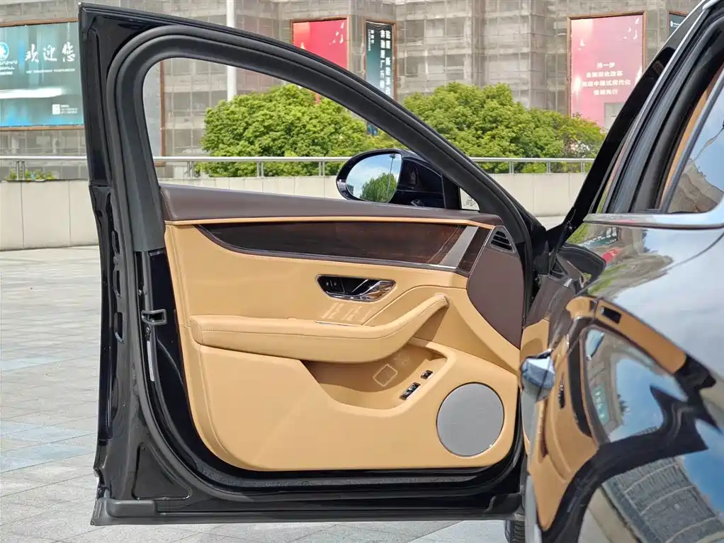 Bentley Flying Spur 2022 4.0T V8 Standard