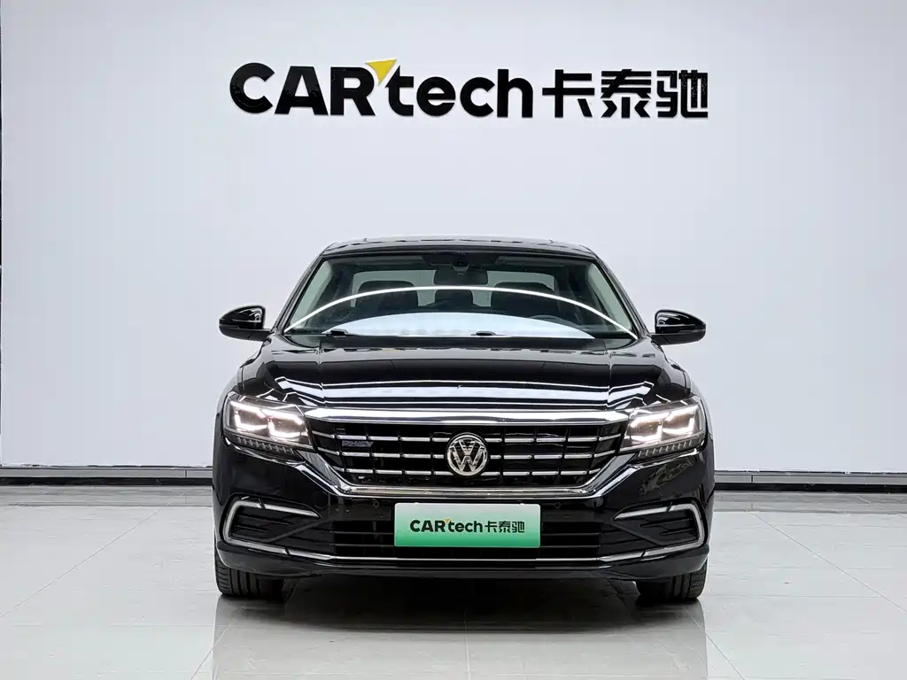 Volkswagen Passat PHEV — миниатюра 2
