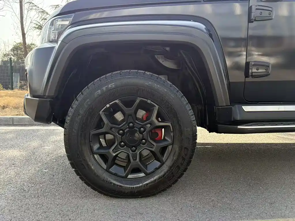 BAIC BJ40 2023 2.0D AT