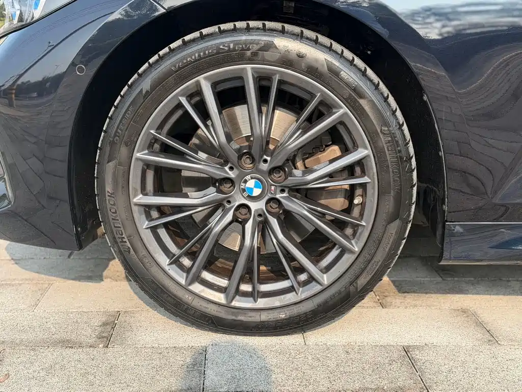 BMW 3 Series — миниатюра 8