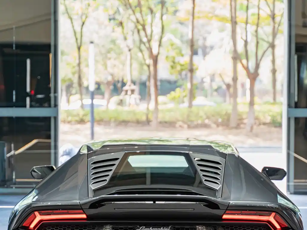 LAMBORGHINI HURACÁN