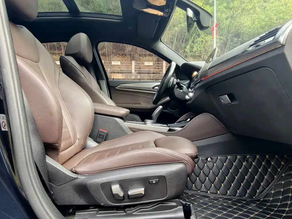 BMW X4 — миниатюра 10