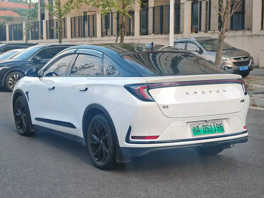 ARCFOX Alpha S — миниатюра 5