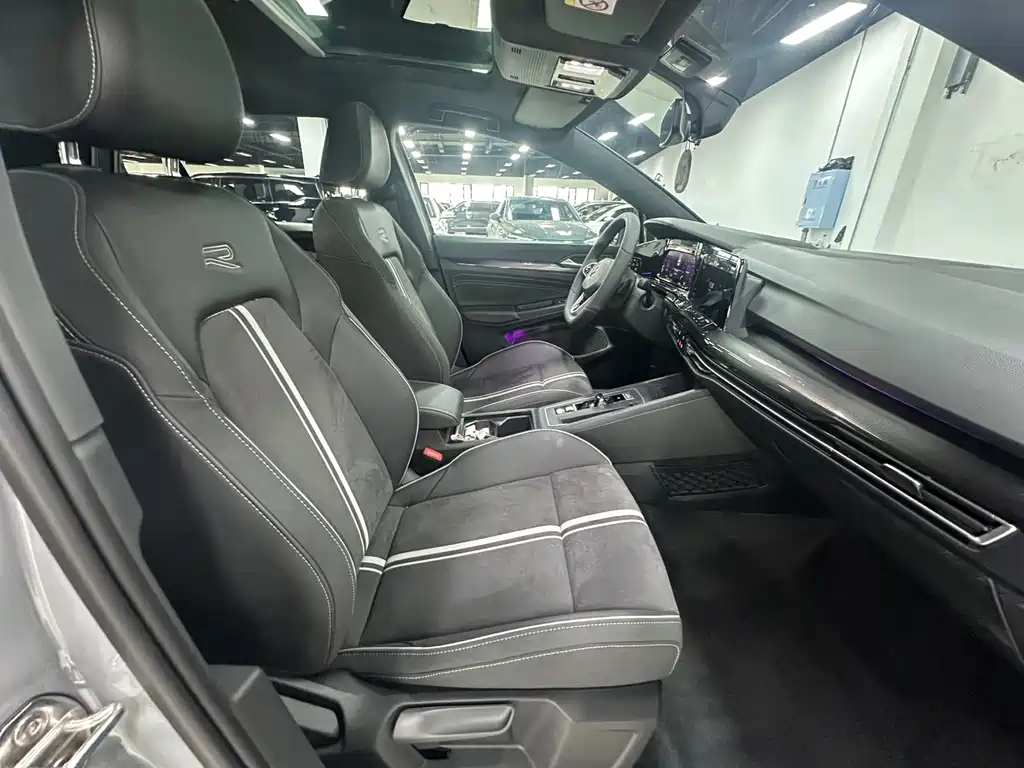 Volkswagen Golf — миниатюра 20