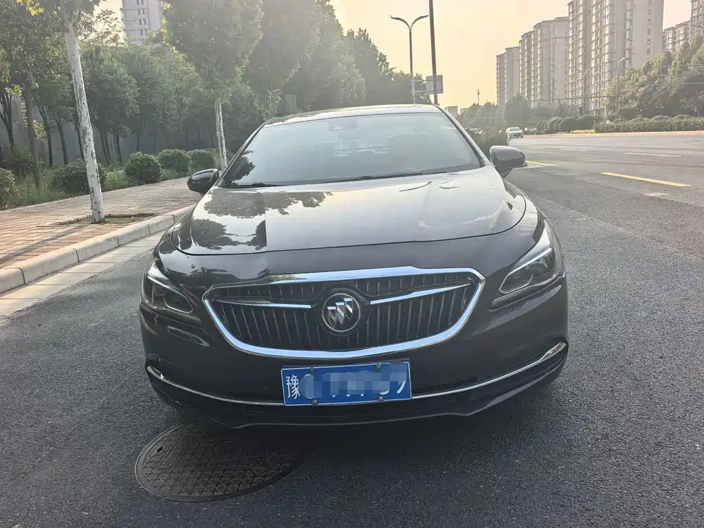 Buick LaCrosse — миниатюра 2