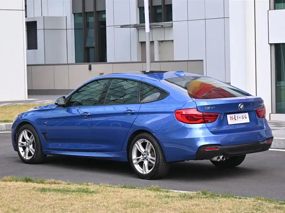 BMW 3 Series GT 3 GT 2017 330i xDrive M Sport