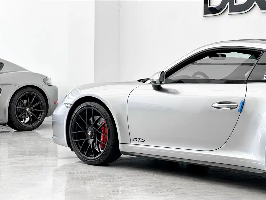 Porsche 911 2017 Carrera GTS 3.0T