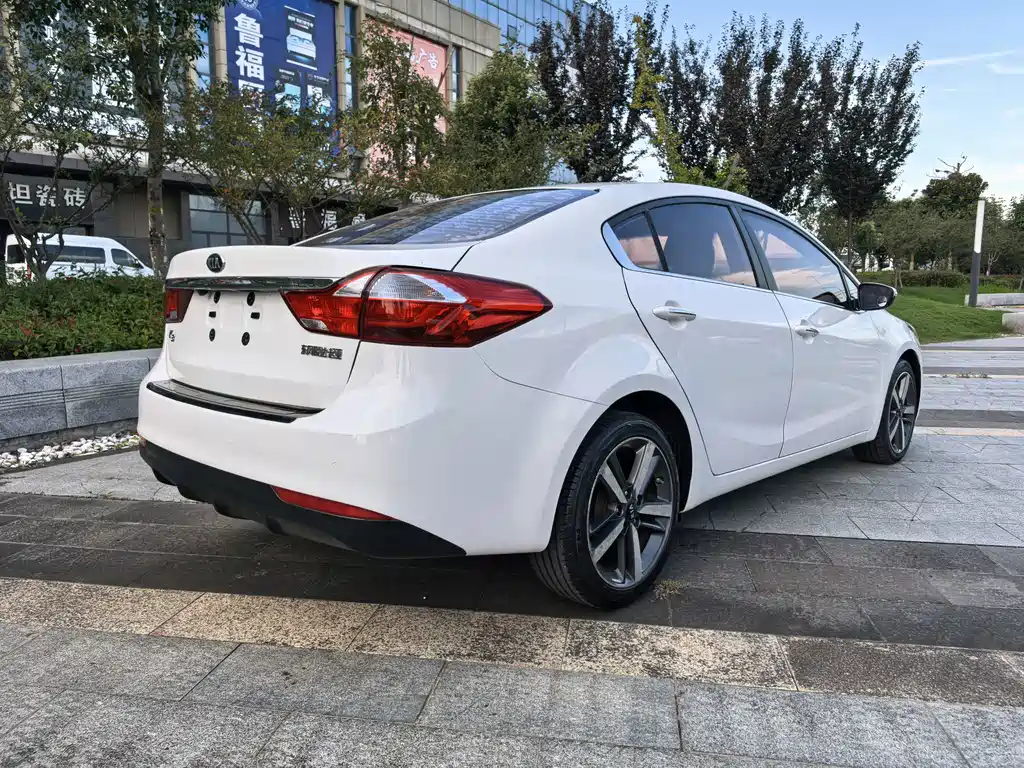 Kia K3 — миниатюра 8