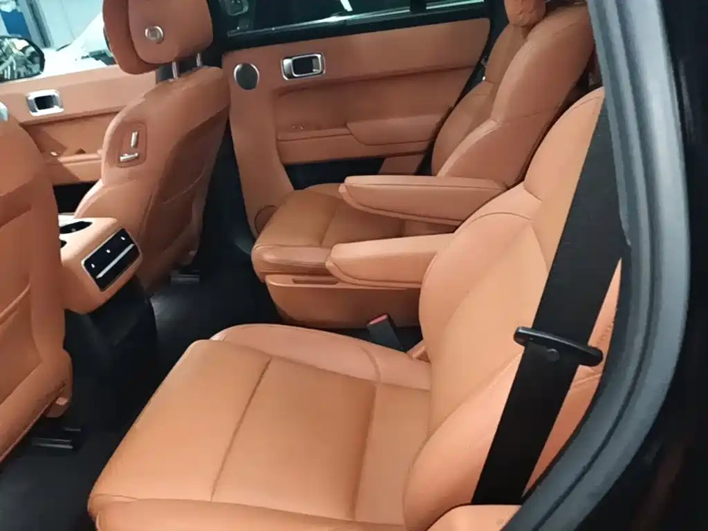 Li Auto Li L8 — миниатюра 17