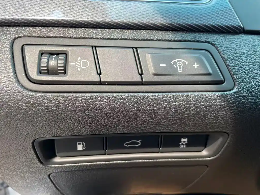 Hyundai Sonata — миниатюра 13