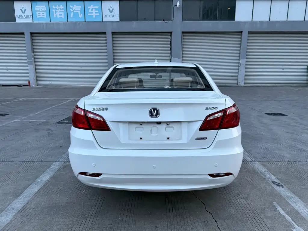 Changan Eado — миниатюра 5