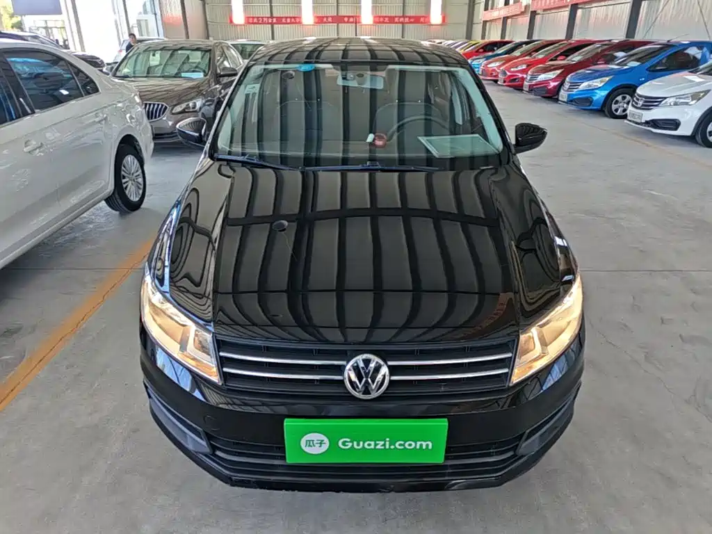 Volkswagen Santana — миниатюра 3