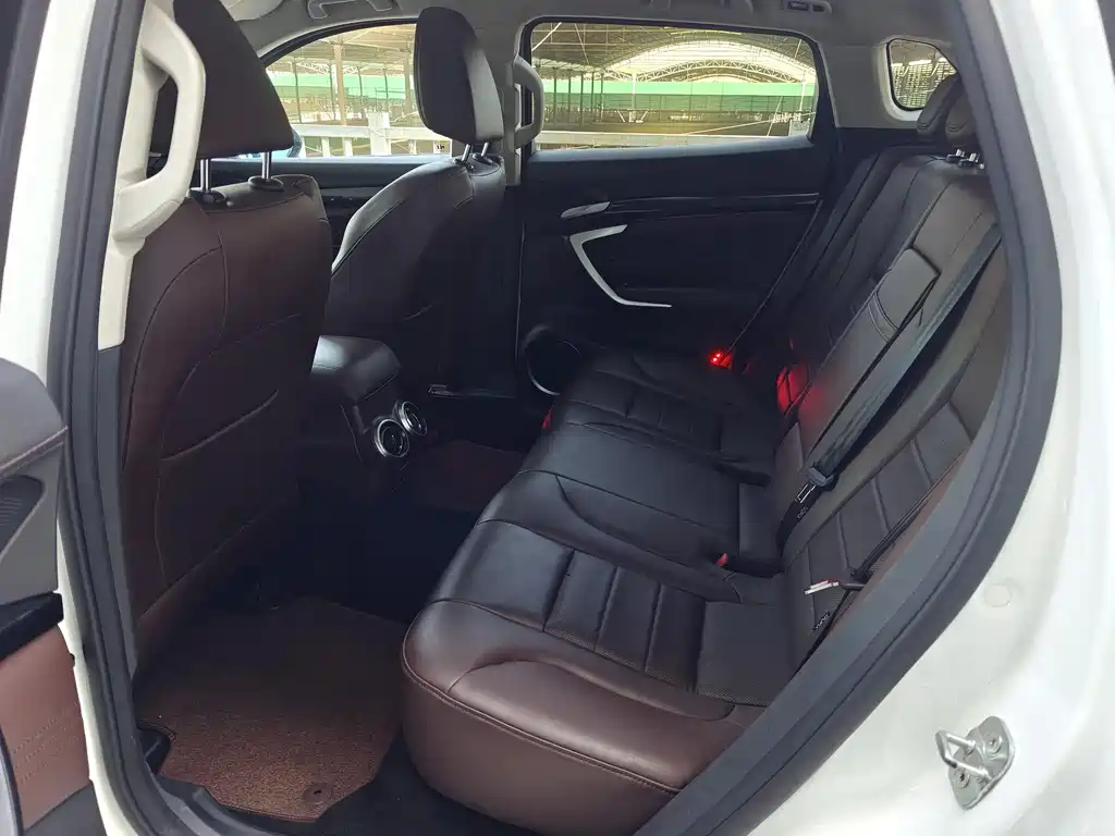 WEI PAI WEI BRAND VV7