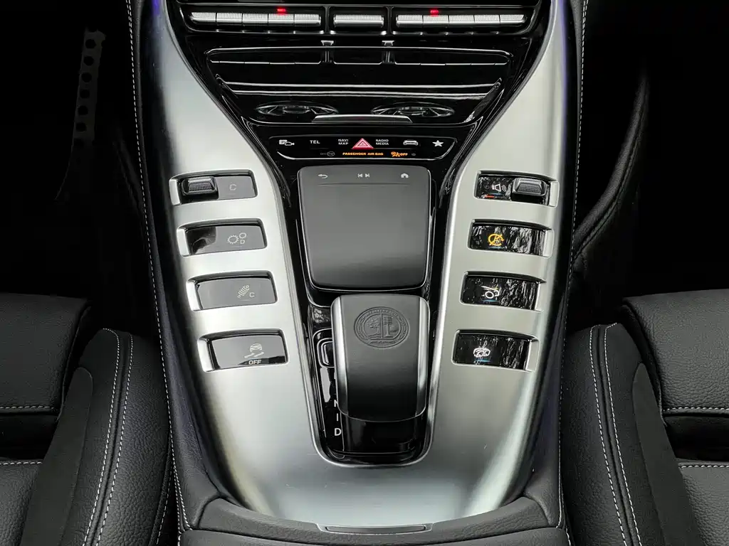 MERCEDES-BENZ AMG GT