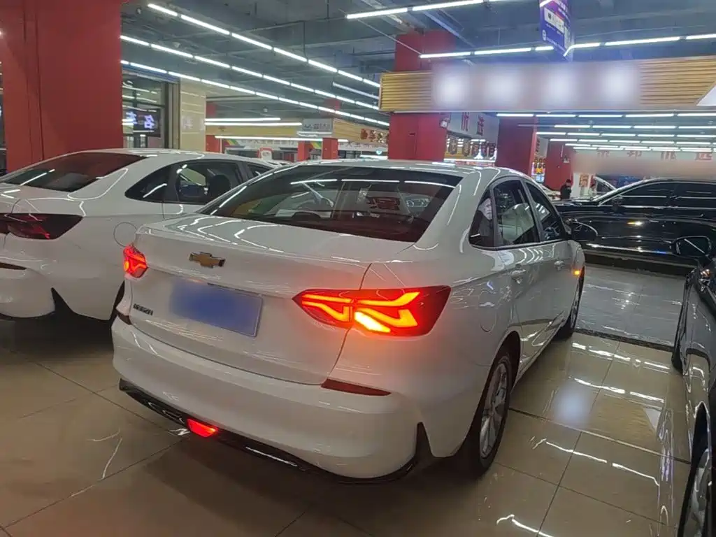Chevrolet Monza — миниатюра 7