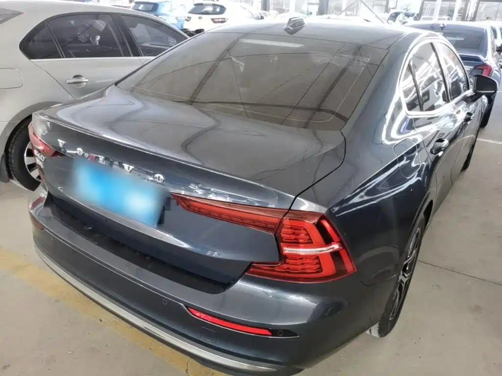 Volvo S60 — миниатюра 7
