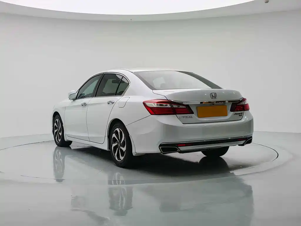 Honda Accord — миниатюра 3