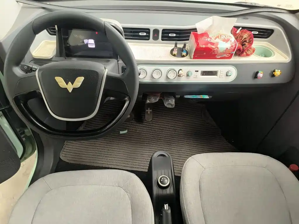 Wuling MINIEV — миниатюра 10