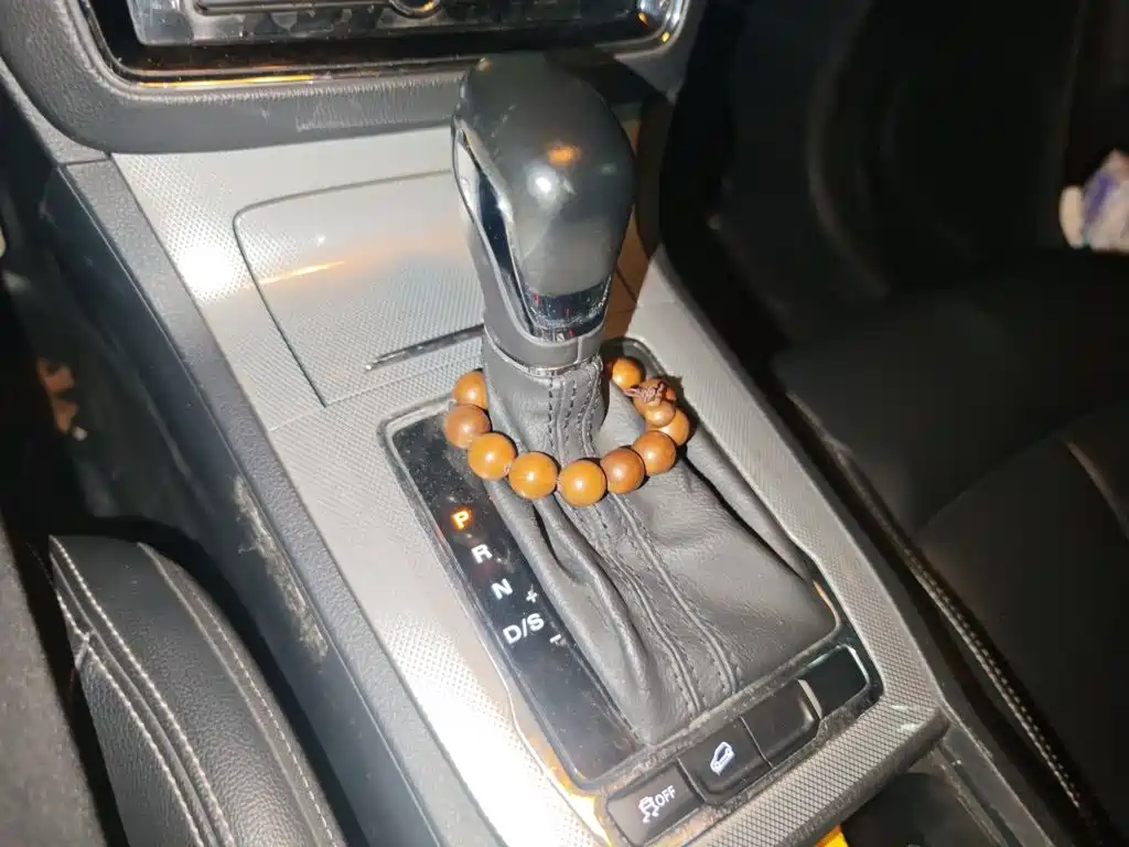 Roewe RX5 — миниатюра 10