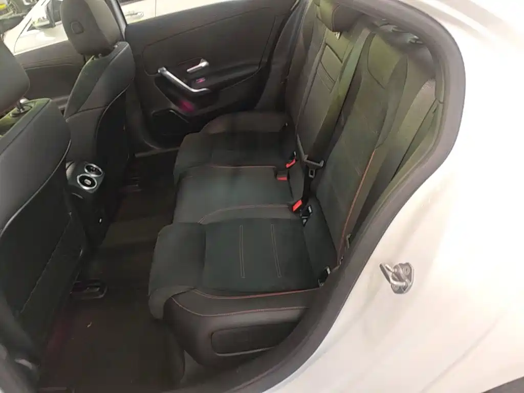 Mercedes-Benz A-Class — миниатюра 17