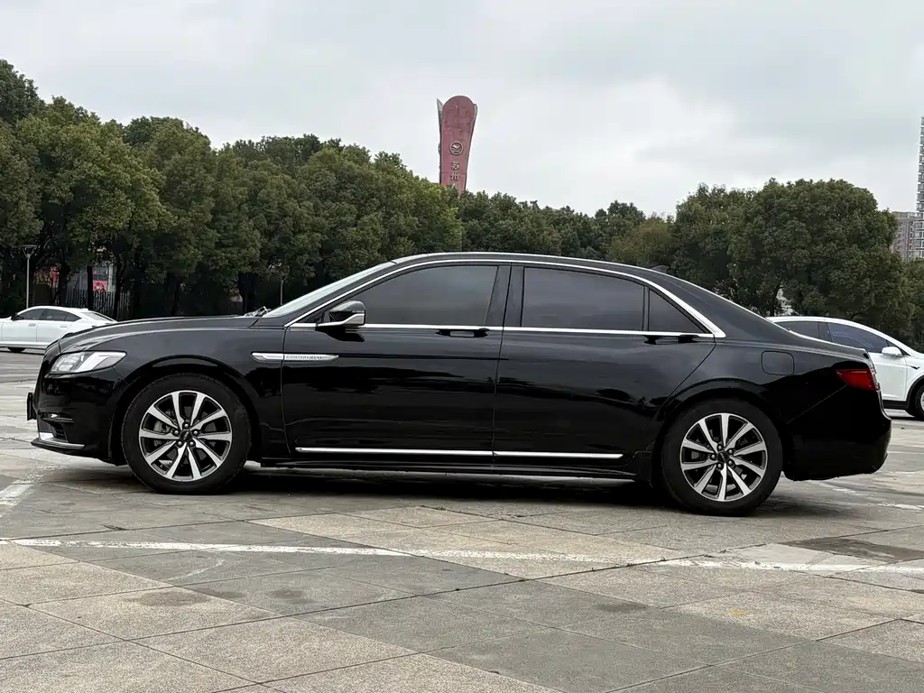 LINCOLN CONTINENTAL