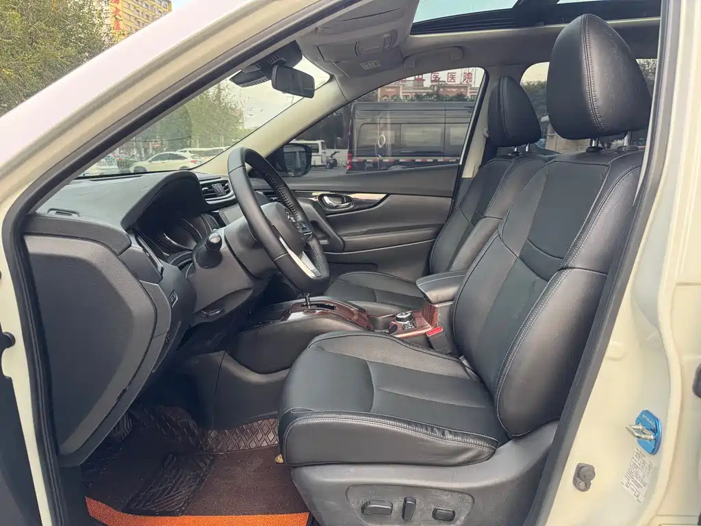 Nissan X-Trail — миниатюра 4