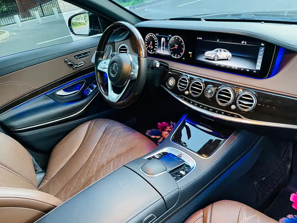 Mercedes-Benz S-Class — миниатюра 31