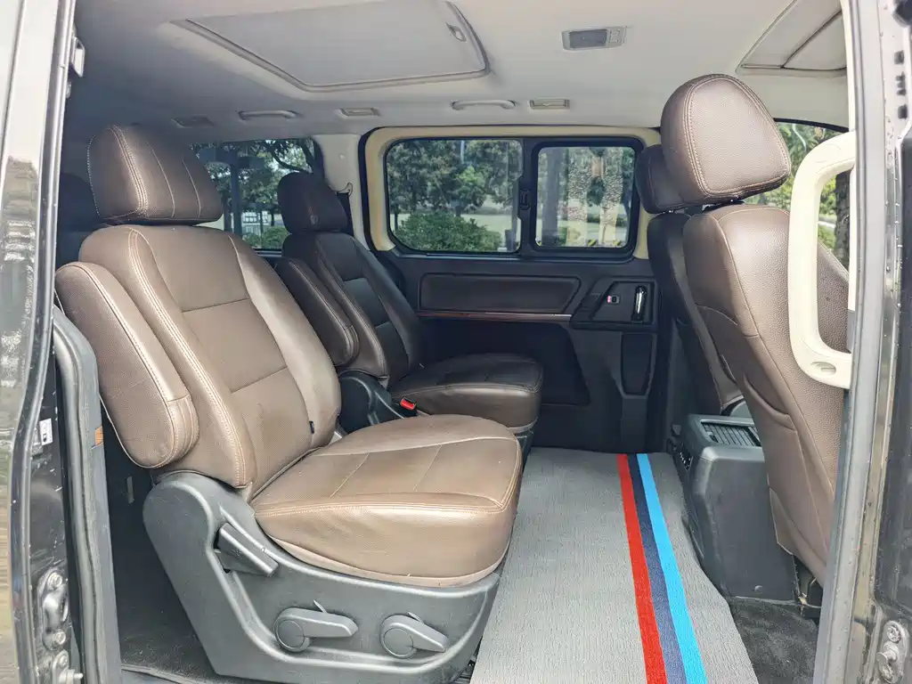 DONGFENG POPULAR CM7