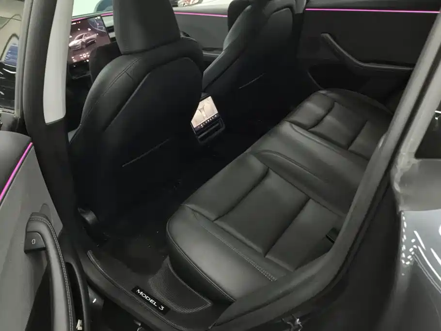 Tesla Model 3 — миниатюра 11