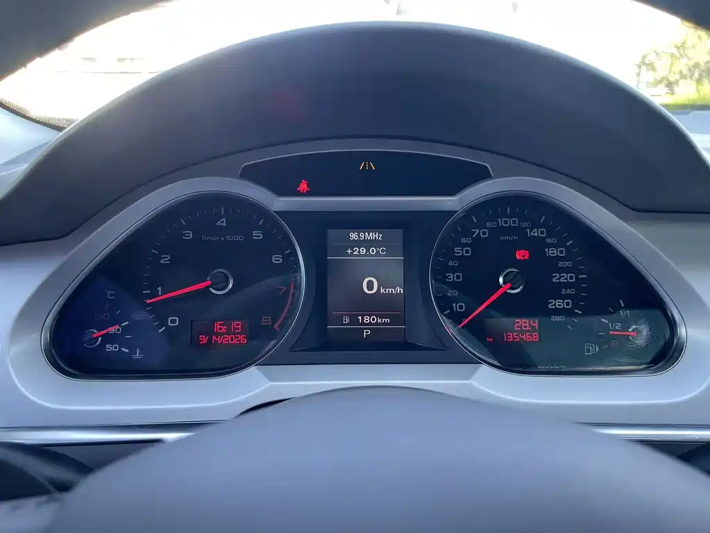 Audi A6L — миниатюра 24