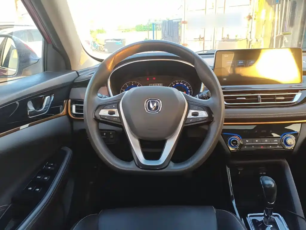 Changan Eado DT — миниатюра 11