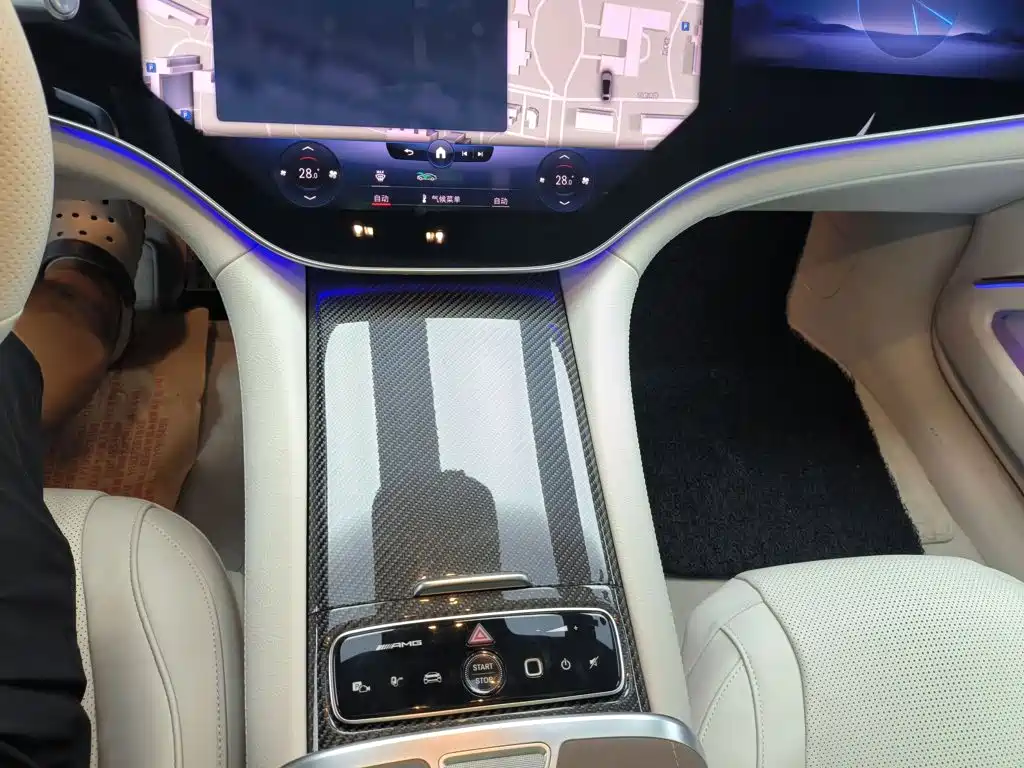 Mercedes-Benz EQS AMG — миниатюра 17