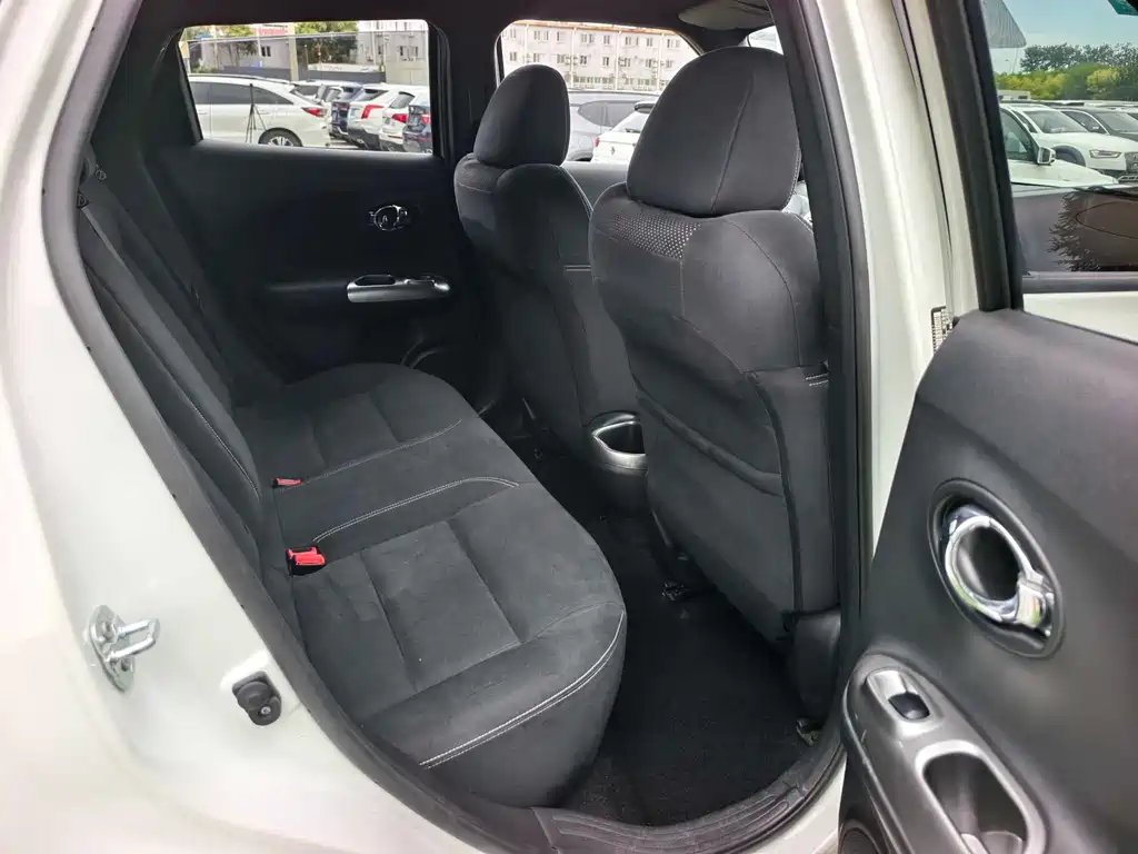 Infiniti ESQ — миниатюра 15