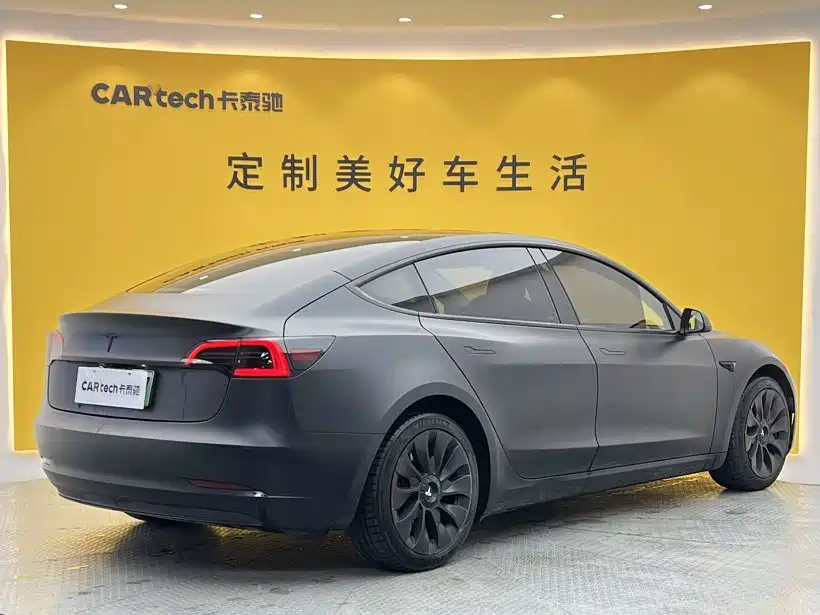 Tesla Model 3 — миниатюра 4