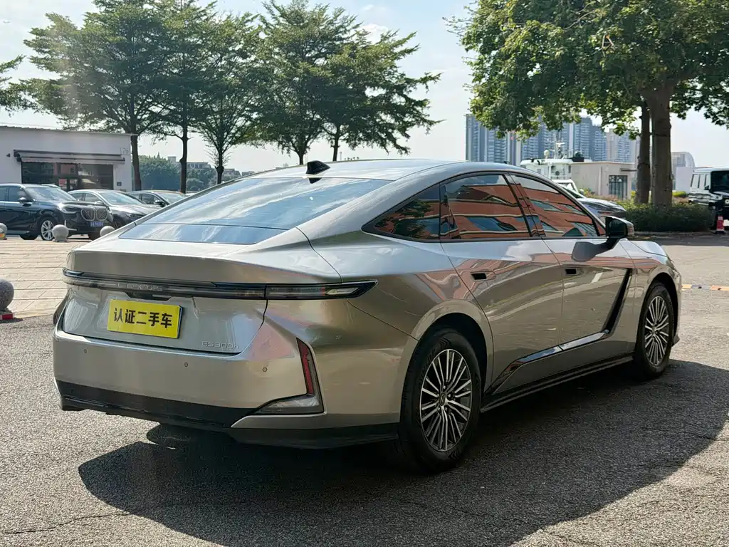 Lexus ES — миниатюра 5