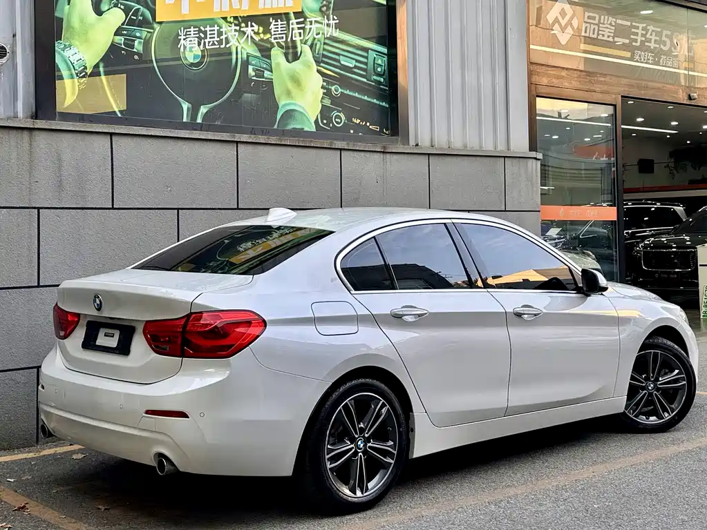 BMW 1 Series — миниатюра 2
