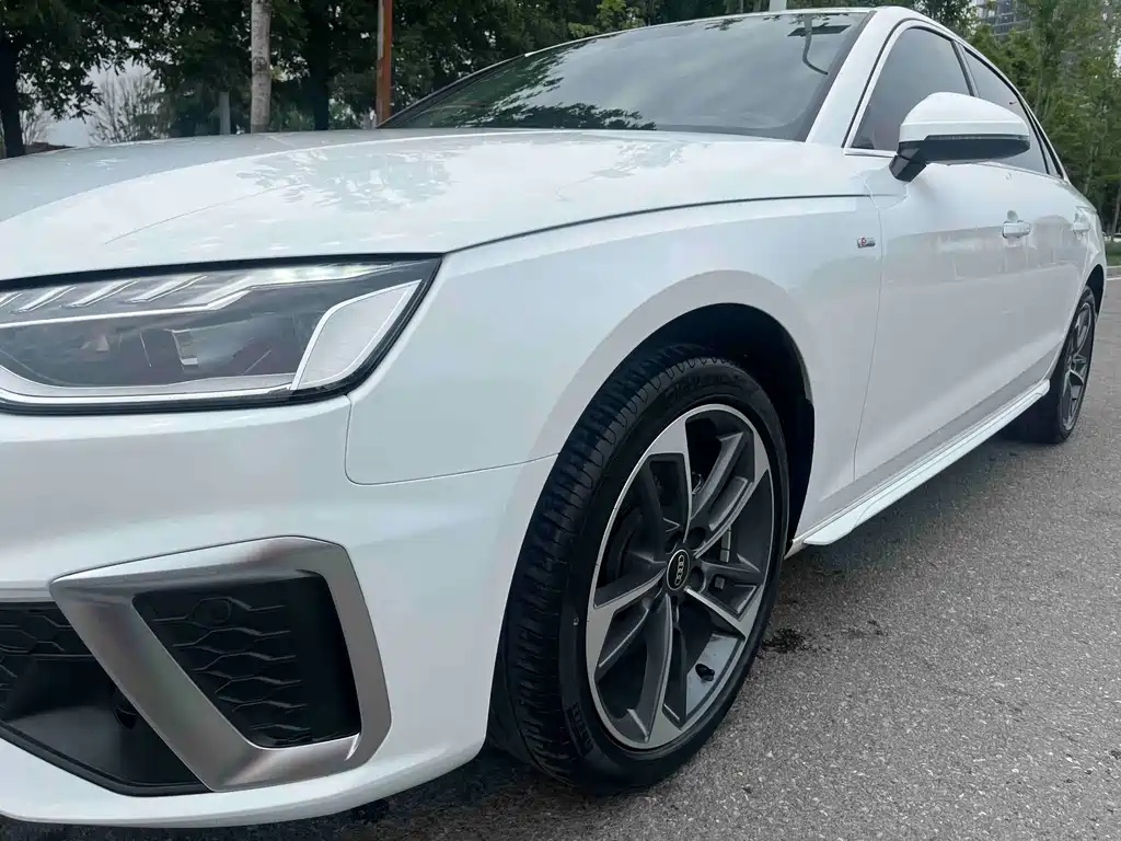 Audi A4L 2022 40 TFSI Fashion