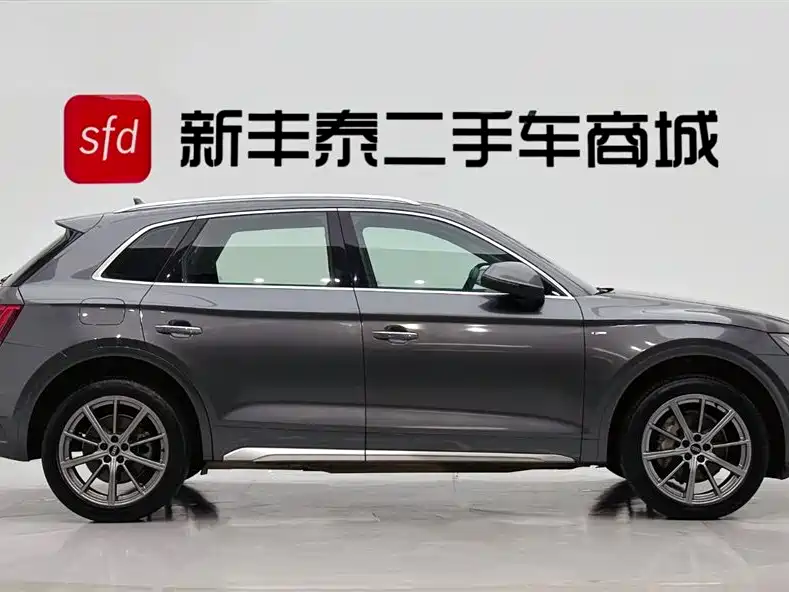Audi Q5L 2022 40T Luxury