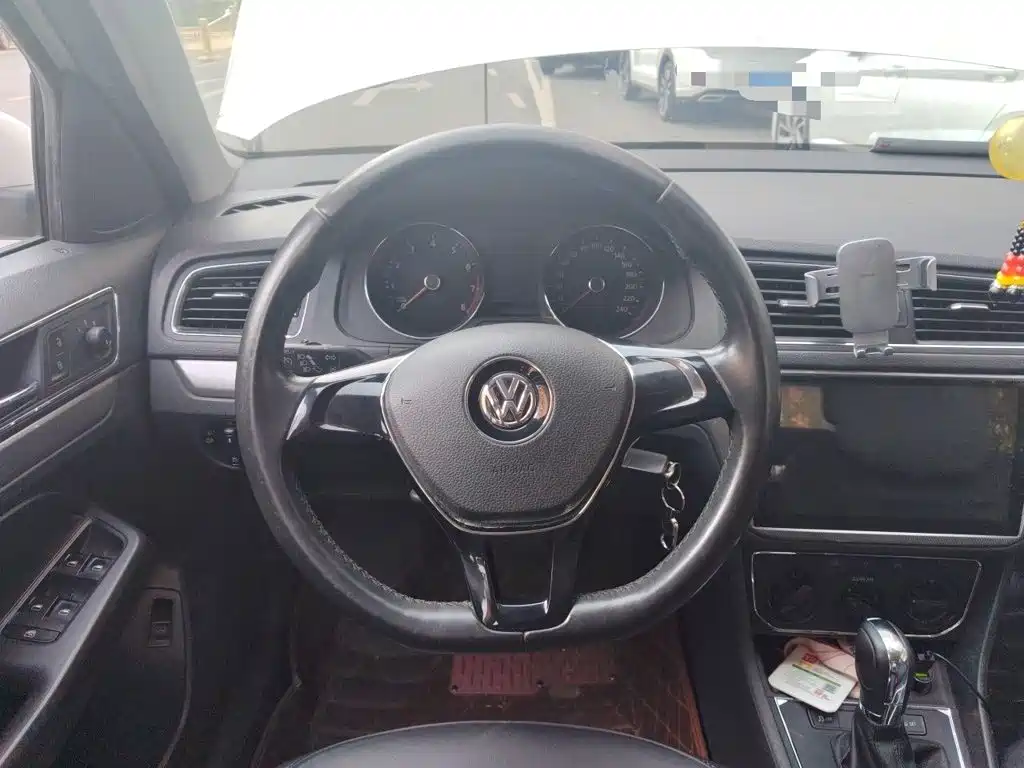 Volkswagen Lavida — миниатюра 11